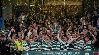 Битви з Баварією, дебют Роналду і таланти для Ман Сіті та Арсенала: що потрібно знати про Шемрок Роверс