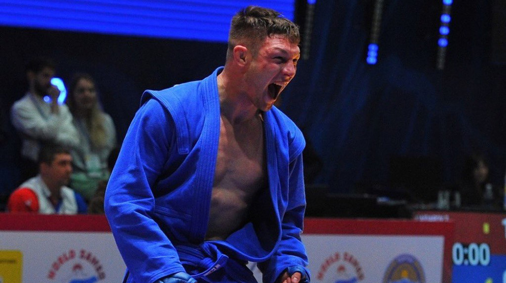 Знищує росіян, танцює гопак і став легендою: історія шестиразового чемпіона світу Влада Руднєва