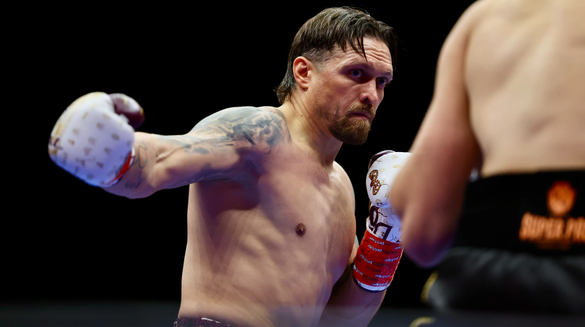 Чемпіон WBO не бачить користі реваншу для Верховена:  Усик – король у тому, щоб перемагати їх двічі