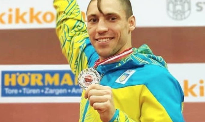 Горуна продав медаль Олімпіади на благодійному аукціоні