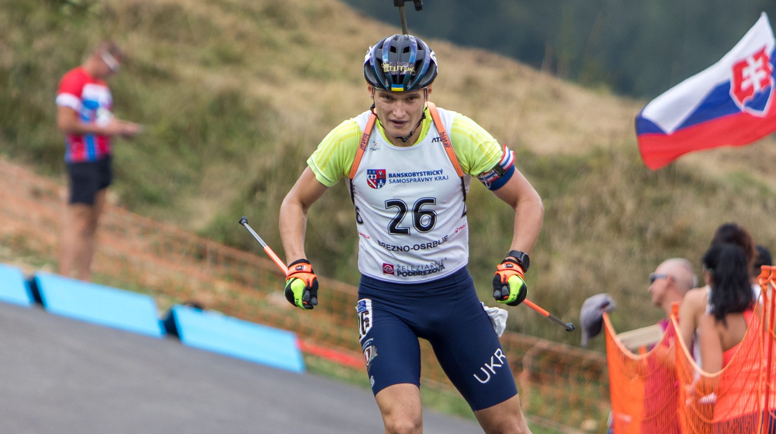 Мандзин финишировал восьмым в биатлонной шоу-гонке в Германии