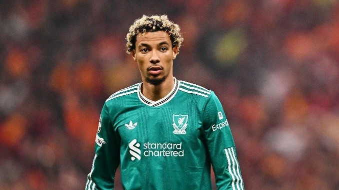 Слот пояснив, чому Екітіке не грав у матчі Фулгемом