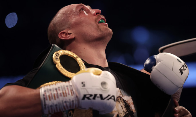 Стало відомо, чи відмовиться Усик від пояса IBF