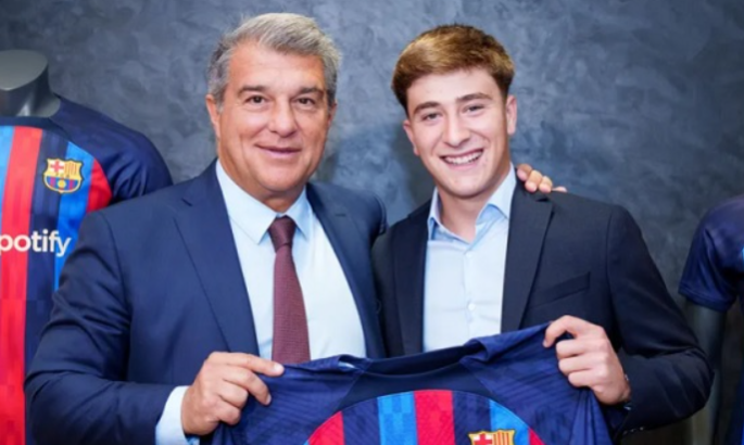 Барселона підписала 19-річного іспанського півзахисника