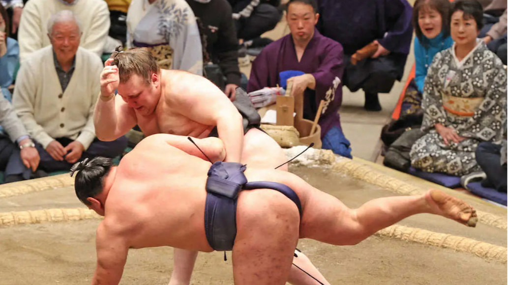 Українець Аонішікі вп'яте за кар'єру здолав йокозуну: результати дня Hatsu Basho