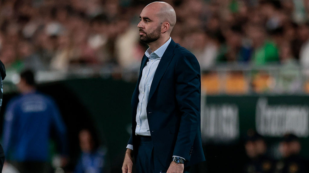 Клуб Ла Лиги, претендующий на еврокубки, продлил контракт с главным тренером