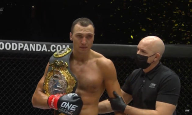 Українець Крикля захистив титул чемпіона ONE з кікбоксингу