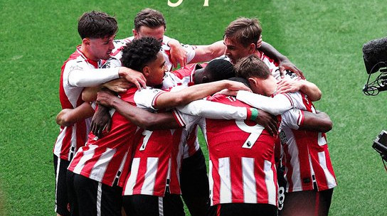 Брентфорд вперше за 88 років виграв два матчі поспіль у Манчестер Юнайтед у вищому дивізіоні Англії