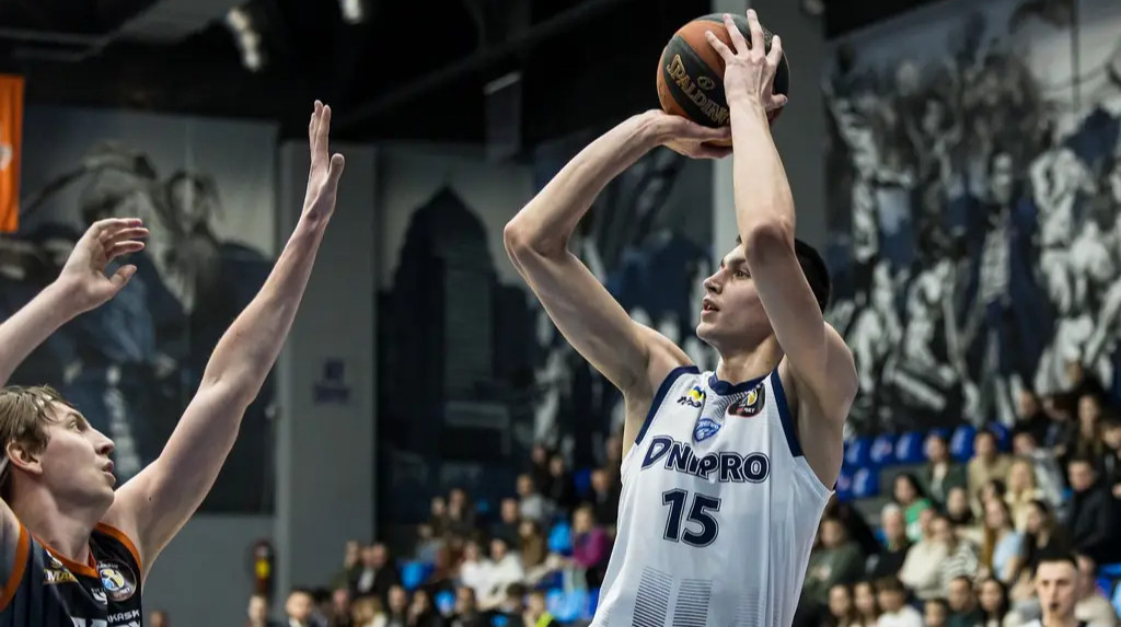 Днепр во второй раз разгромил Черкасских Мавп и стал вторым полуфиналистом плей-офф Суперлиги