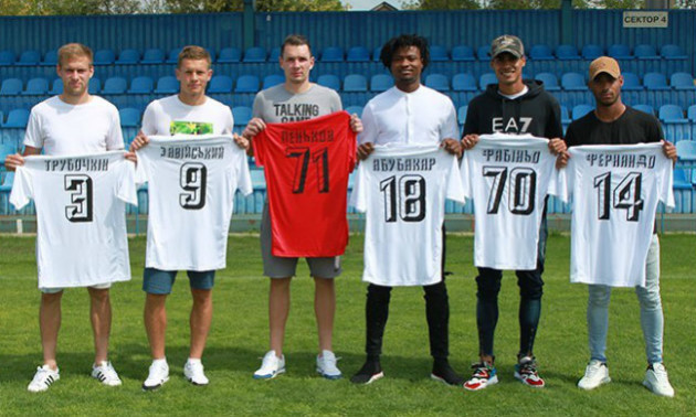 Олімпік підписав трьох легіонерів