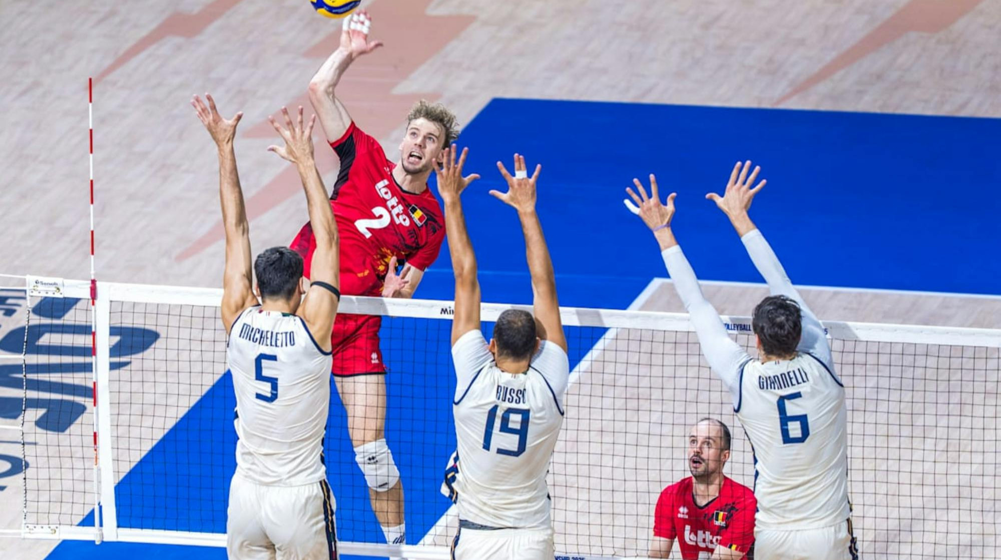 Сенсаційна поразка чемпіонів: Бельгія на тайбрейку перемогла Італію