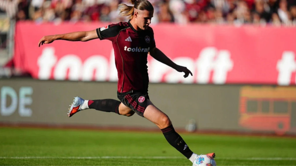 Баєр достроково поверне Степанова з Нюрнберга: українцем цікавляться 6 клубів