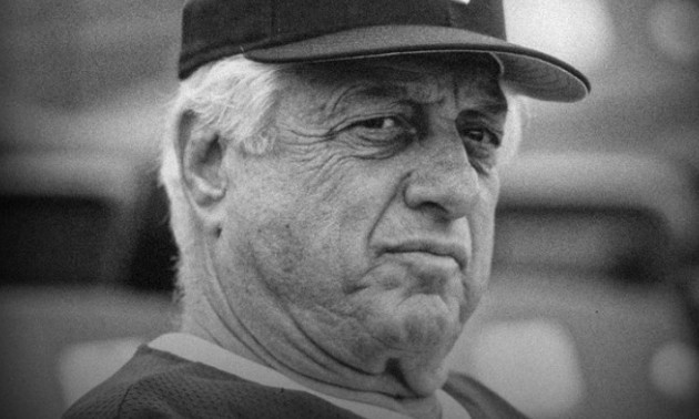 У США помер легендарний бейсбольний тренер