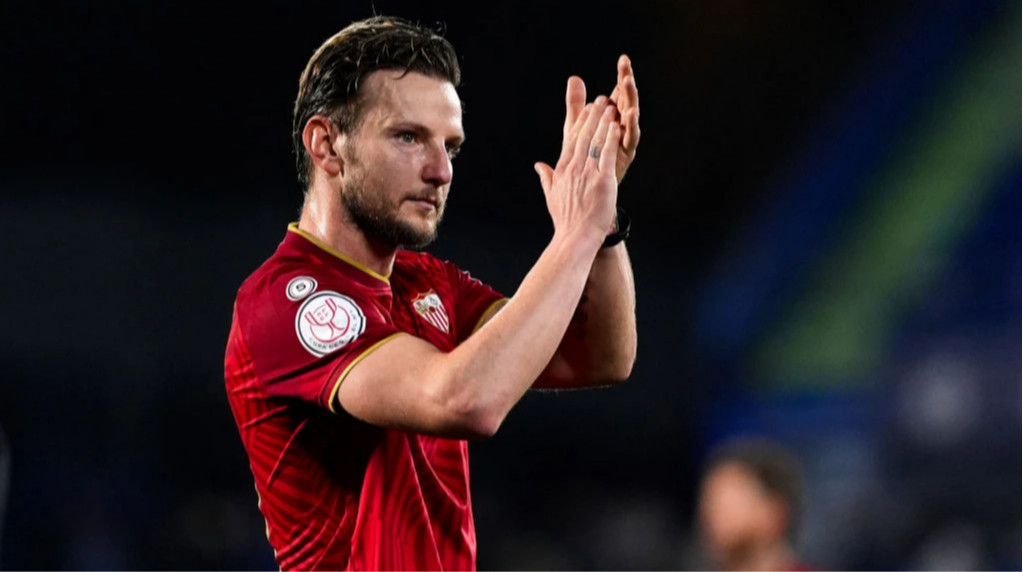 Легендарный хорватский полузащитник завершил карьеру – источник