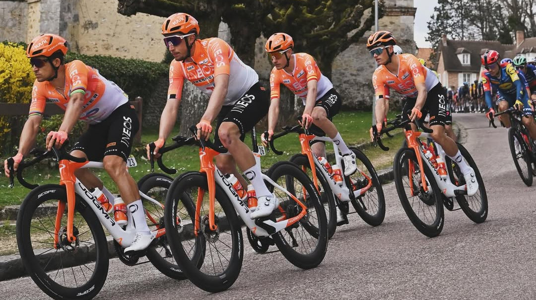 Париж – Ніцца. Ineos Grenadiers виграли командну розділку