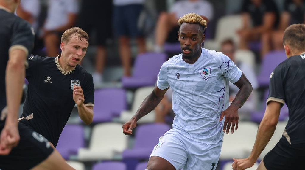 Безпрограшні збори тривають: ЛНЗ обіграв ЮКСА у товариському матчі