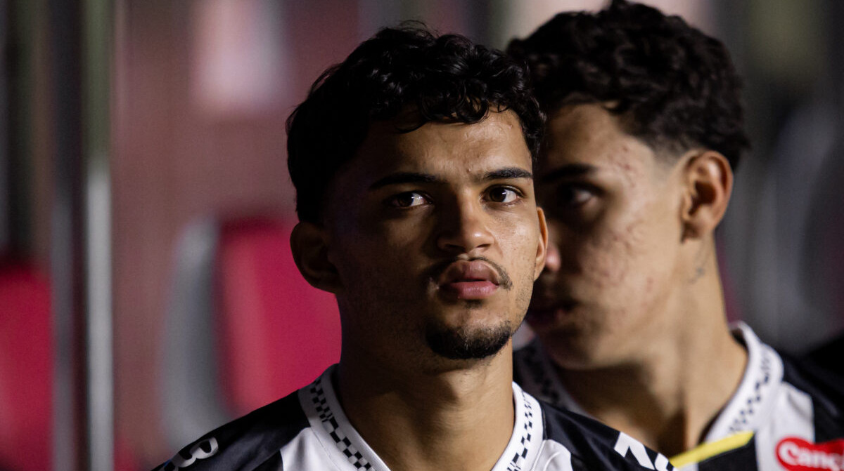 Шахтар веде переговори щодо підписання вінгера Сантоса