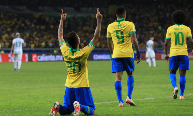 Збірна Бразилії переграла Аргентину і стала першим фіналістом Копа Америка