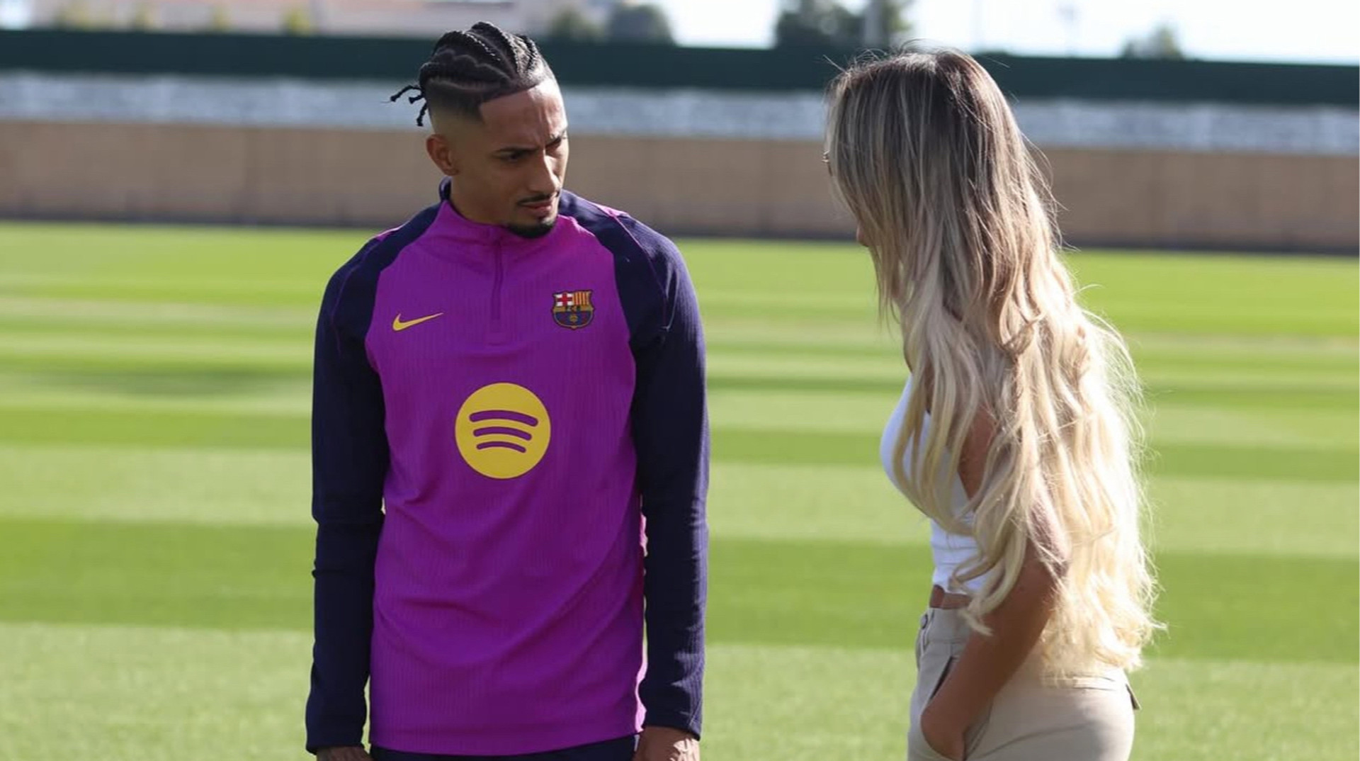 Несправедливість: дружина зірки Барселони вибухнула гнівом через результати The Best FIFA