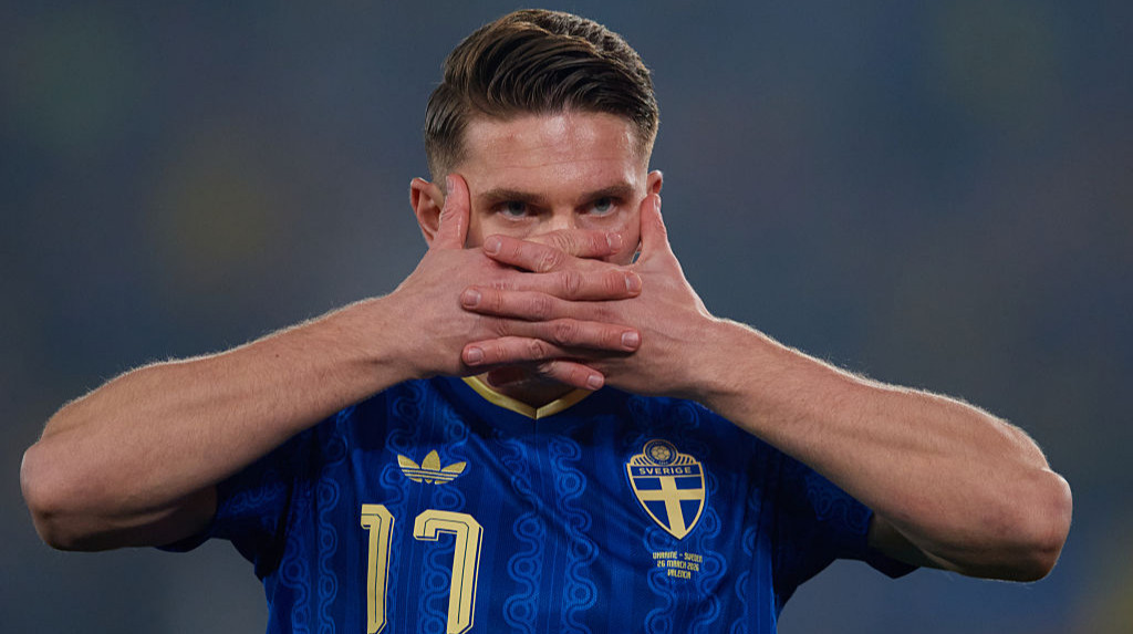 Дьокерешу підкорилось унікальне досягнення в матчі проти України