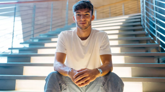 Гаслі підписав новий контракт з Альпін