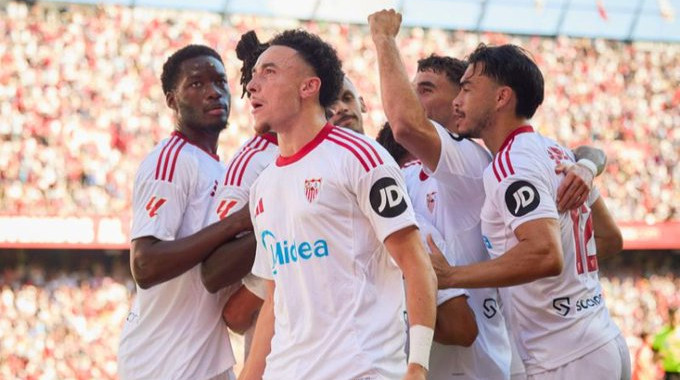 Тренер Севильи – о разгроме Барселоны: Надо было провести идеальный матч