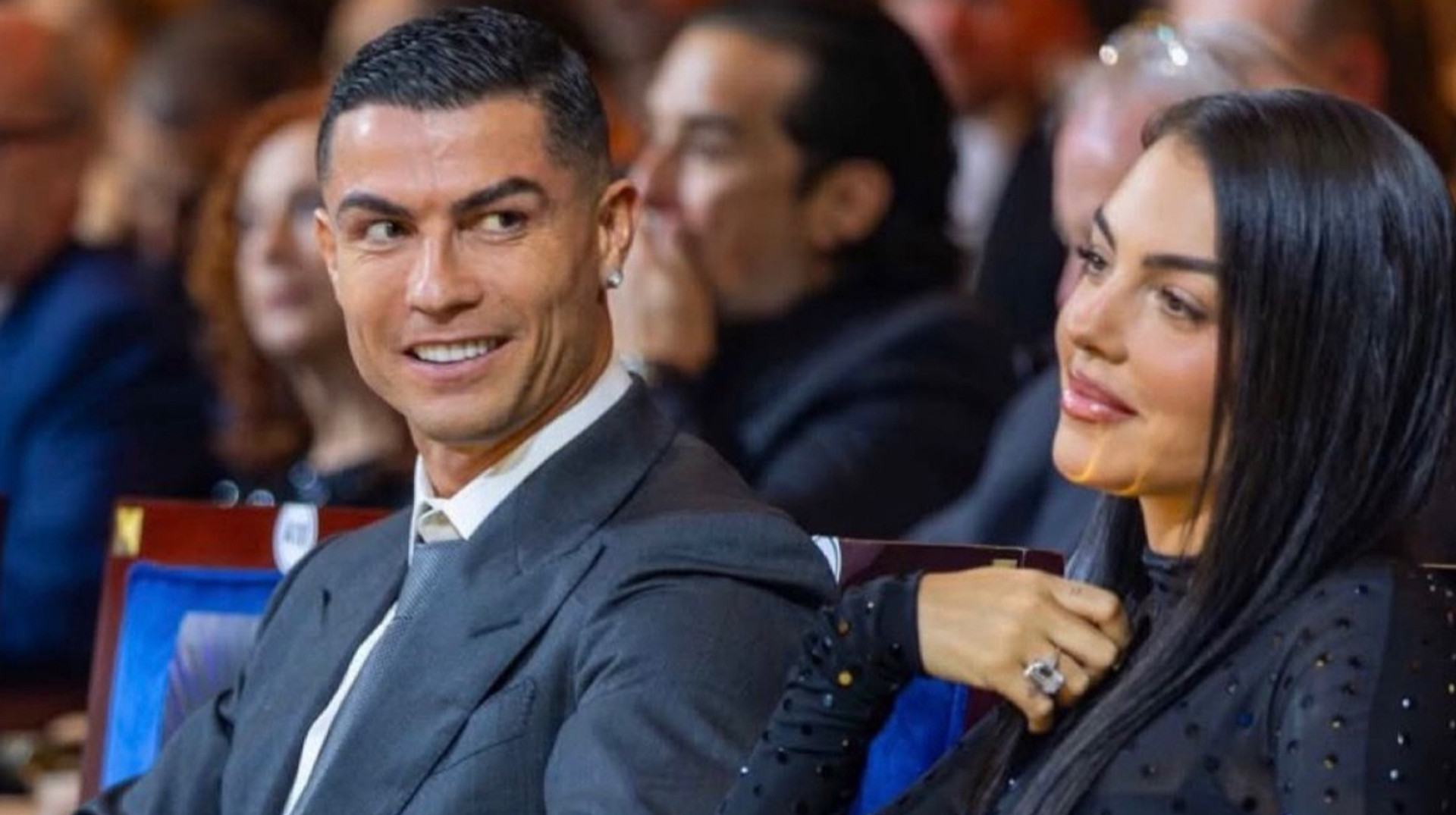 Роналду и Джорджина засветили в соцсетях ювелирные украшения на несколько миллионов долларов