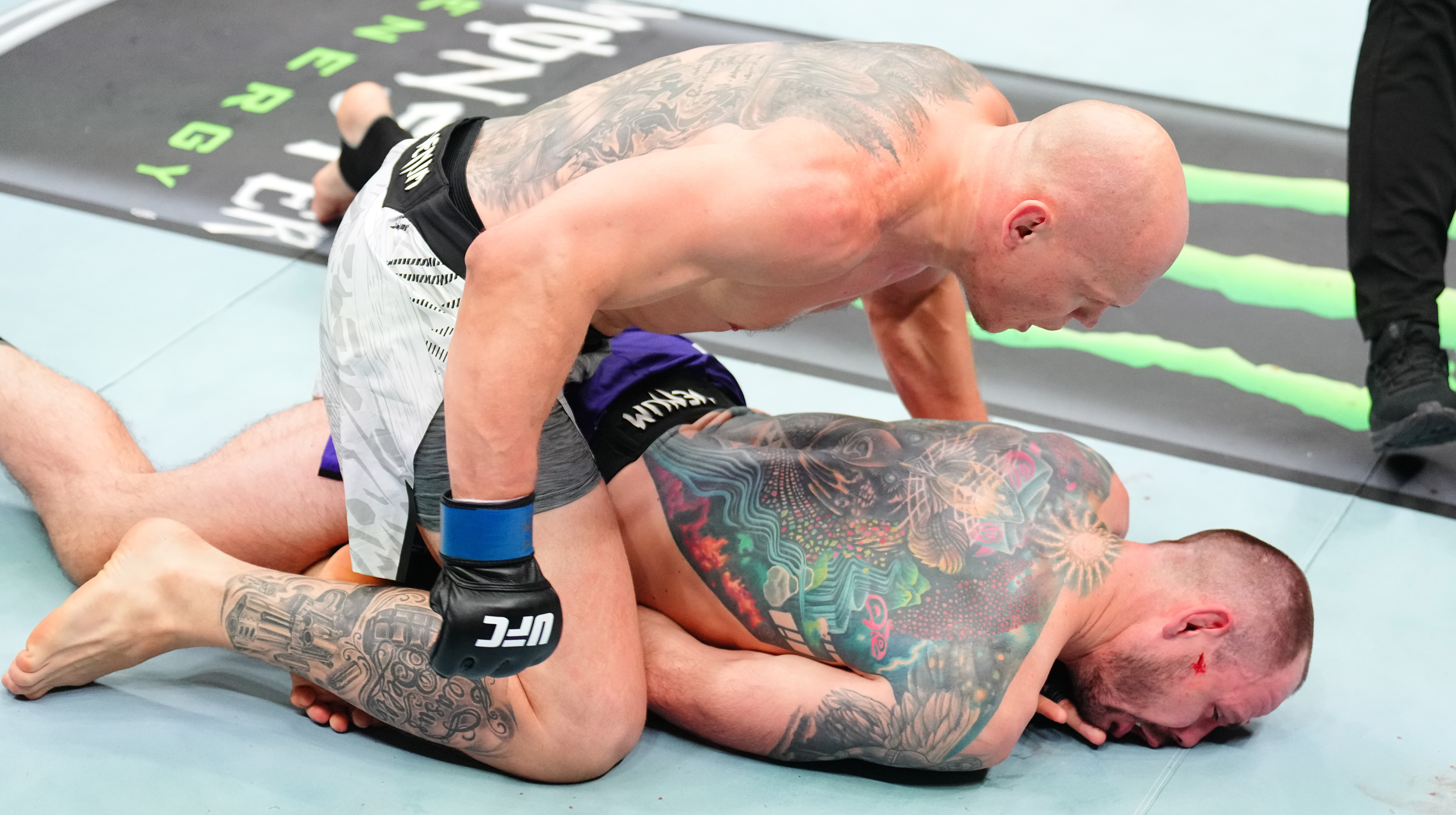 Предатель Украины Крылов проиграл нокаутом в первом раунде на турнире UFC