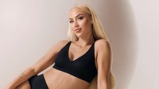 Влаштували безлад і втекли: найсексуальніша футболістка світу стала жертвою пограбування