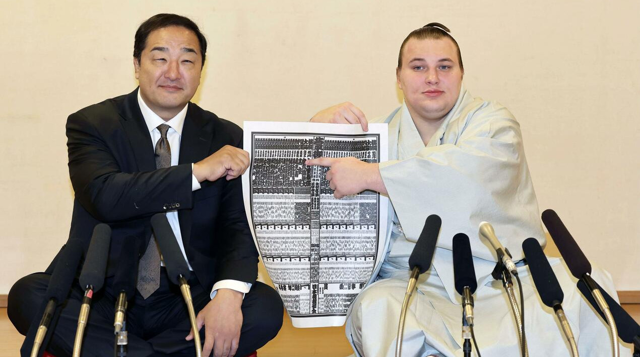 Український сумоїст Аонішкі розкрив секрет своєї стійки, яка допомагає йому перемагати