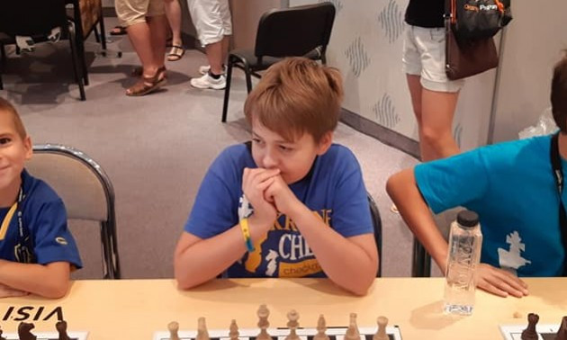 Юний український шахіст дотепно потролив російського колегу
