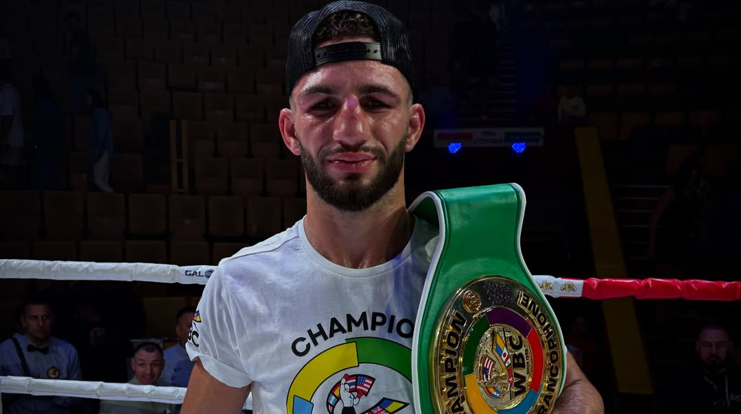 Непобедимый Михалушко завоевал титул WBC Franсophone в полусреднем весе