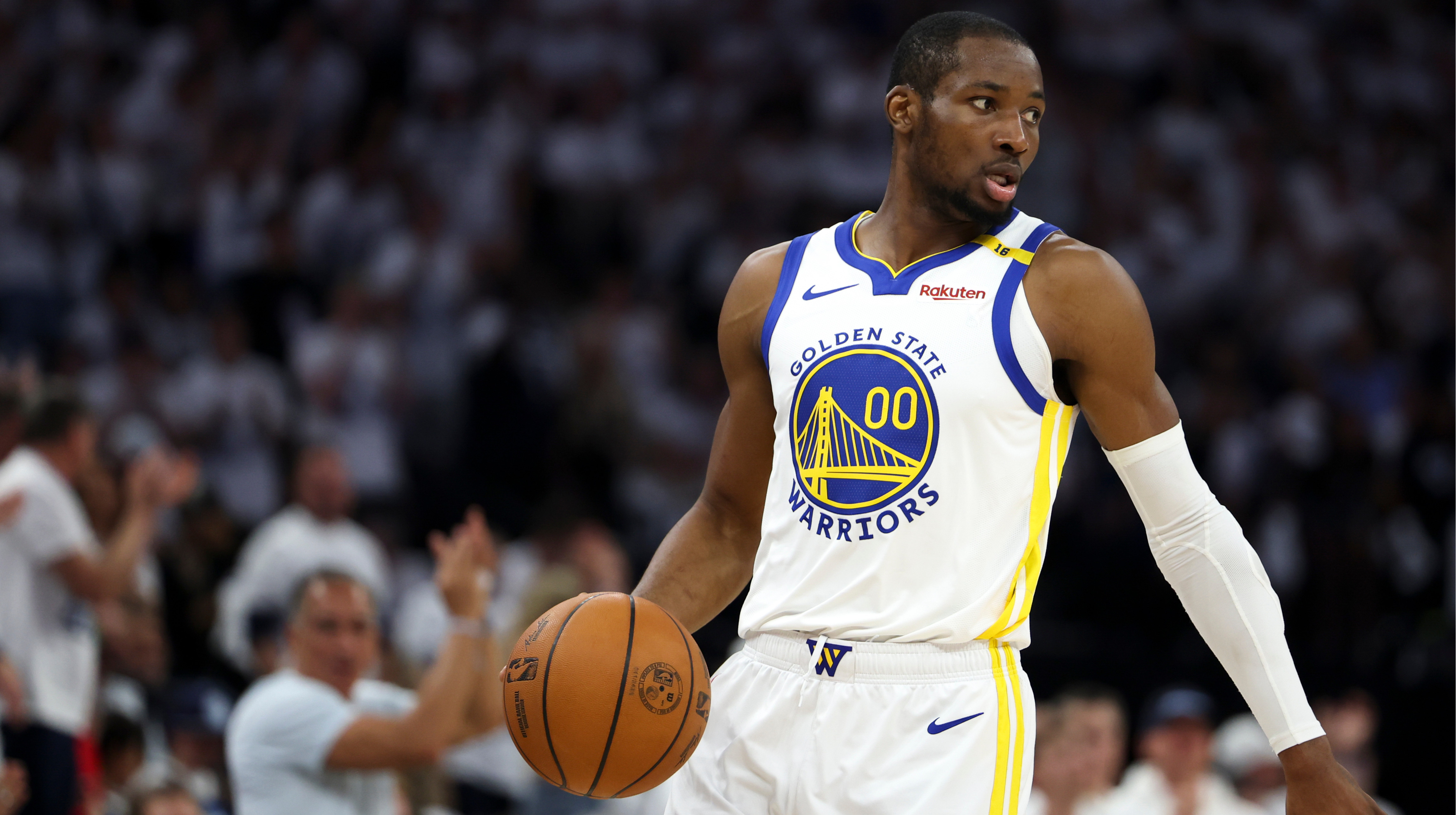 Голден Стейт підписали новий контракт з Кумінгою – ESPN