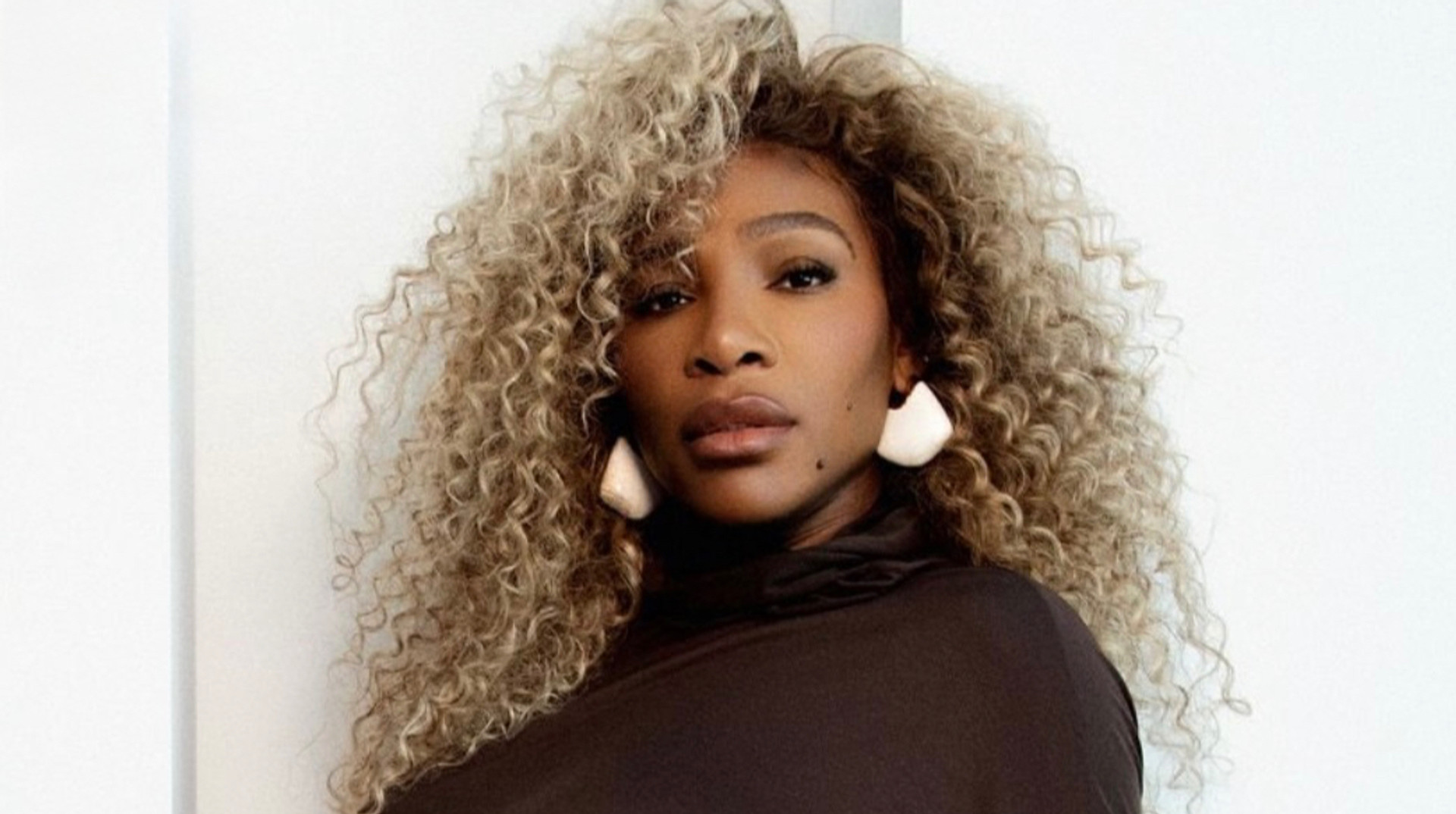 44-річна Серена Вільямс вразила шикарною фігурою на фотосесії для відомого журналу