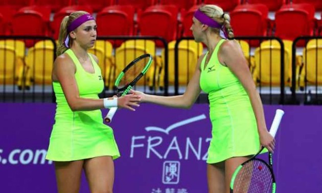 Сестри Кіченок стартували з перемоги на малому Підсумковому турнірі WTA