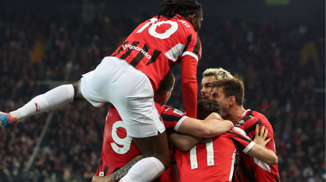 Мілан з дублем Йовича розгромив Інтер та вийшов у фінал Кубку Італії