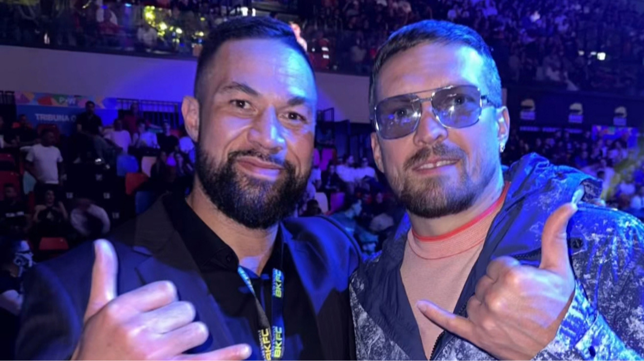 Take On Me, Usyk: Паркер знову виконав пародію на відому пісню заради бою з Усиком