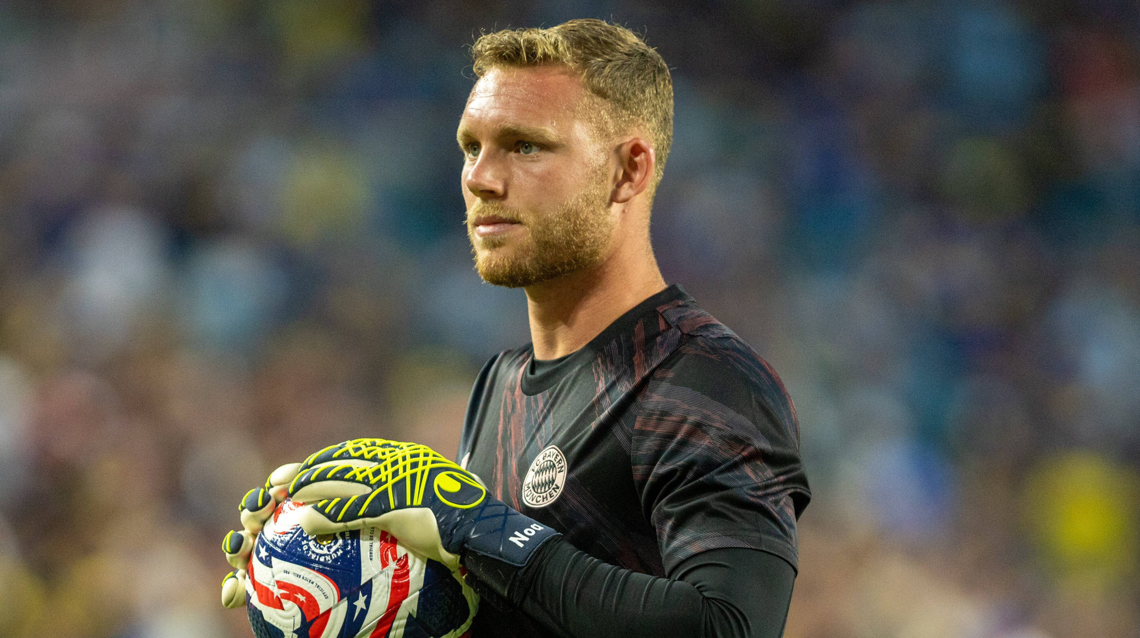 Даніель Перец