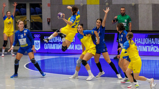 Катастрофический отбор, который еще можно спасти: женская сборная Украины стартовала в квалификации Евро-2026