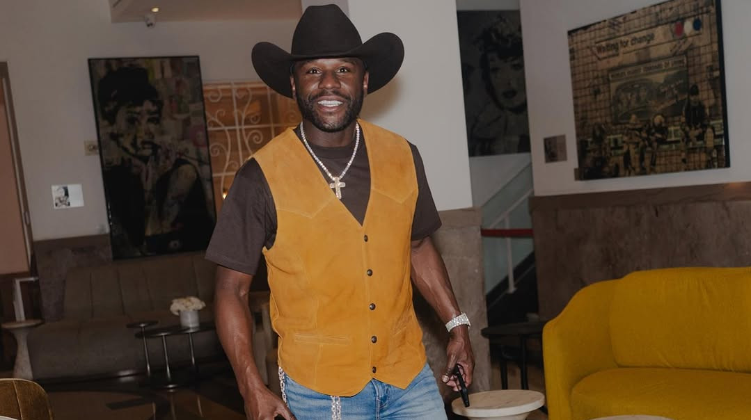 Вибач, ти програв: промоутер згадав про бій легендарного Мейвезера