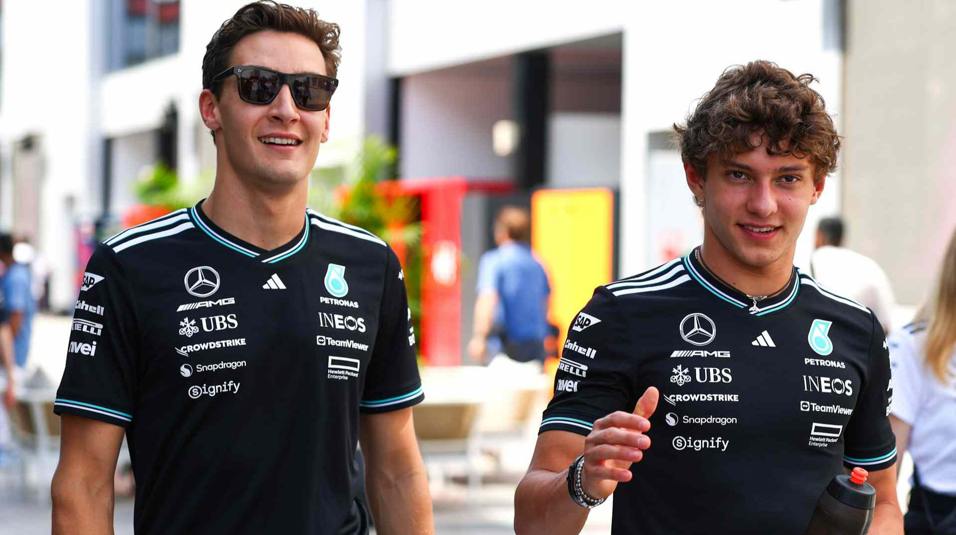 Мерседес объявил о продлении контрактов с Расселлом и Антонелли