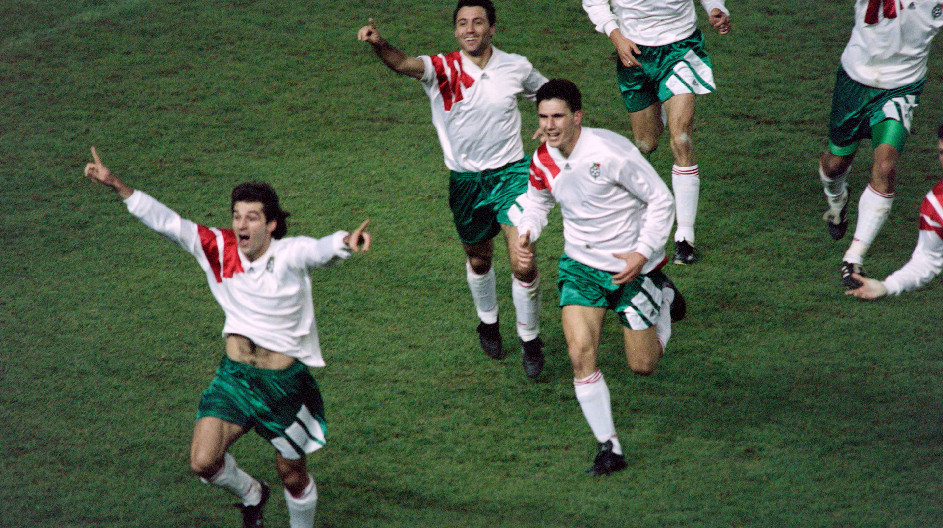 Преступление и гол за секунду до свистка: как Франция в последний раз пролетала мимо чемпионата мира