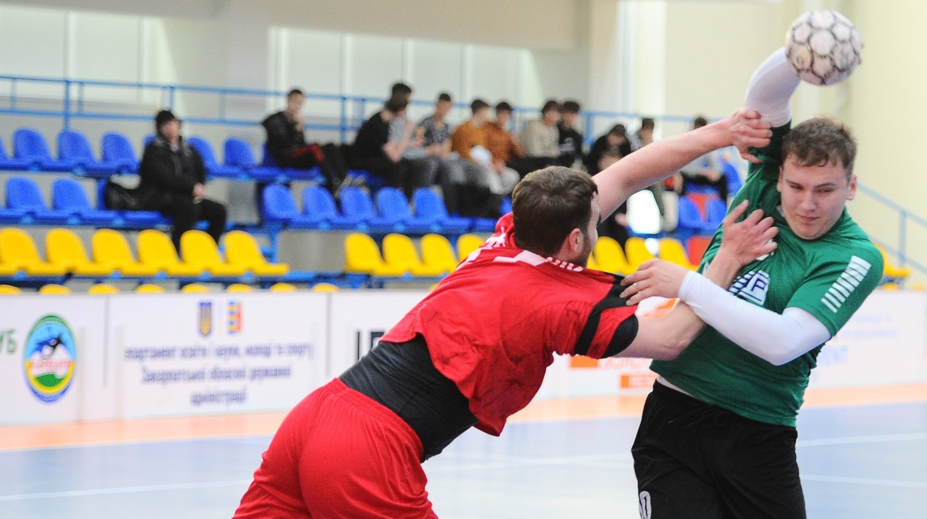 Мотор знову розгромив Динамо-Академію, Карпати вдруге поступилися Спартаку в 12 турі Суперліги