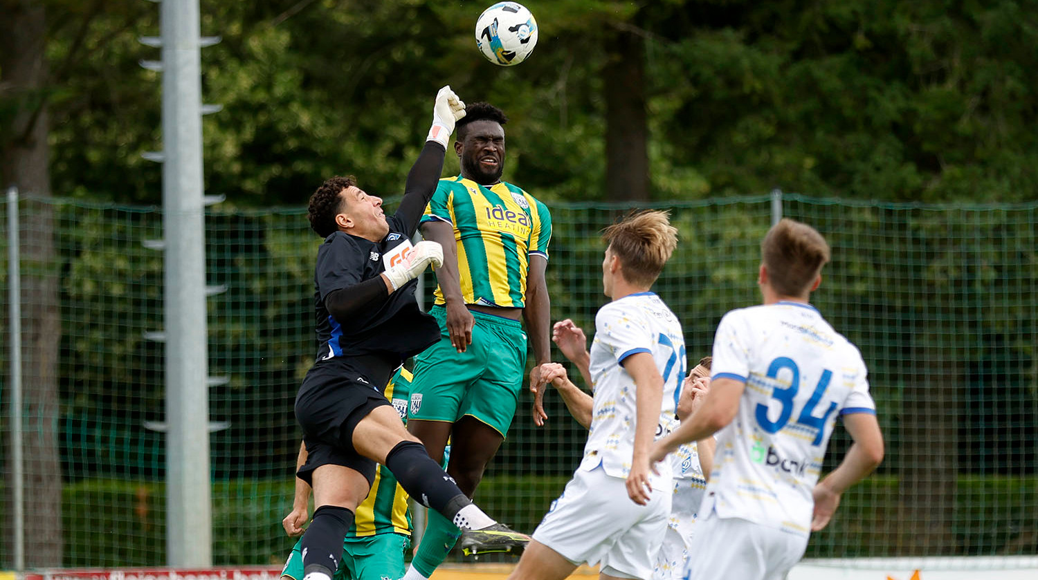 Динамо з голом Ваната розписало мирову з Вест Бромвічем: огляд матчу