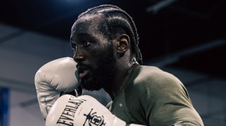 Компʼютер дав збій: штучний інтелект нарахував нічию у бою Канело – Кроуфорд