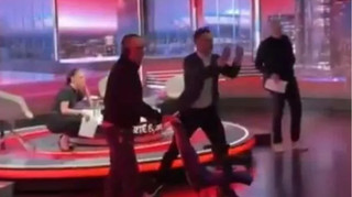 Відсмокчи, ліверпульська с***а: легенда Ірландії потрапив у скандал через святкування голу збірної