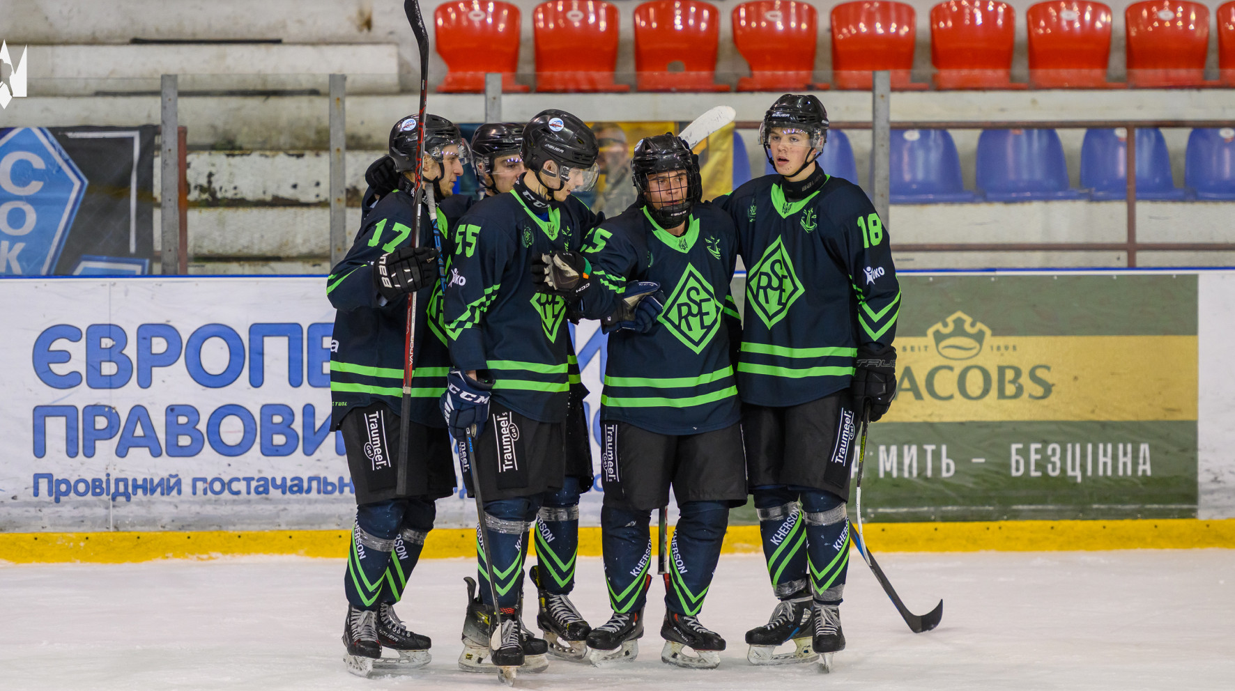 Дніпро розгромив Сокіл та став чемпіоном Молодіжної хокейної ліги України