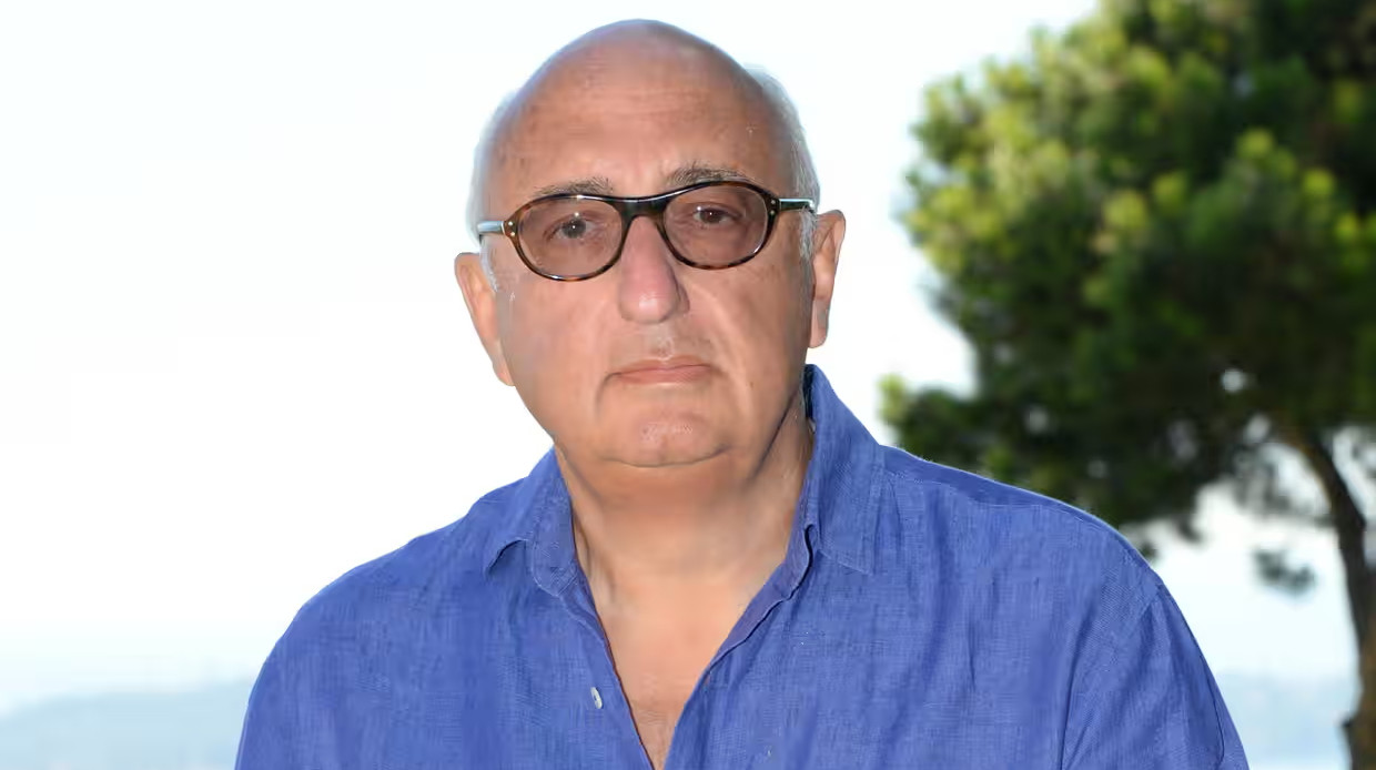 Одного из самых влиятельных агентов мира обвиняют в торговле людьми и многочисленных изнасилованиях