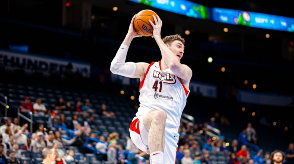 Непоганий виступ Скапінцева не допоміг Портленду переграти Фінікс