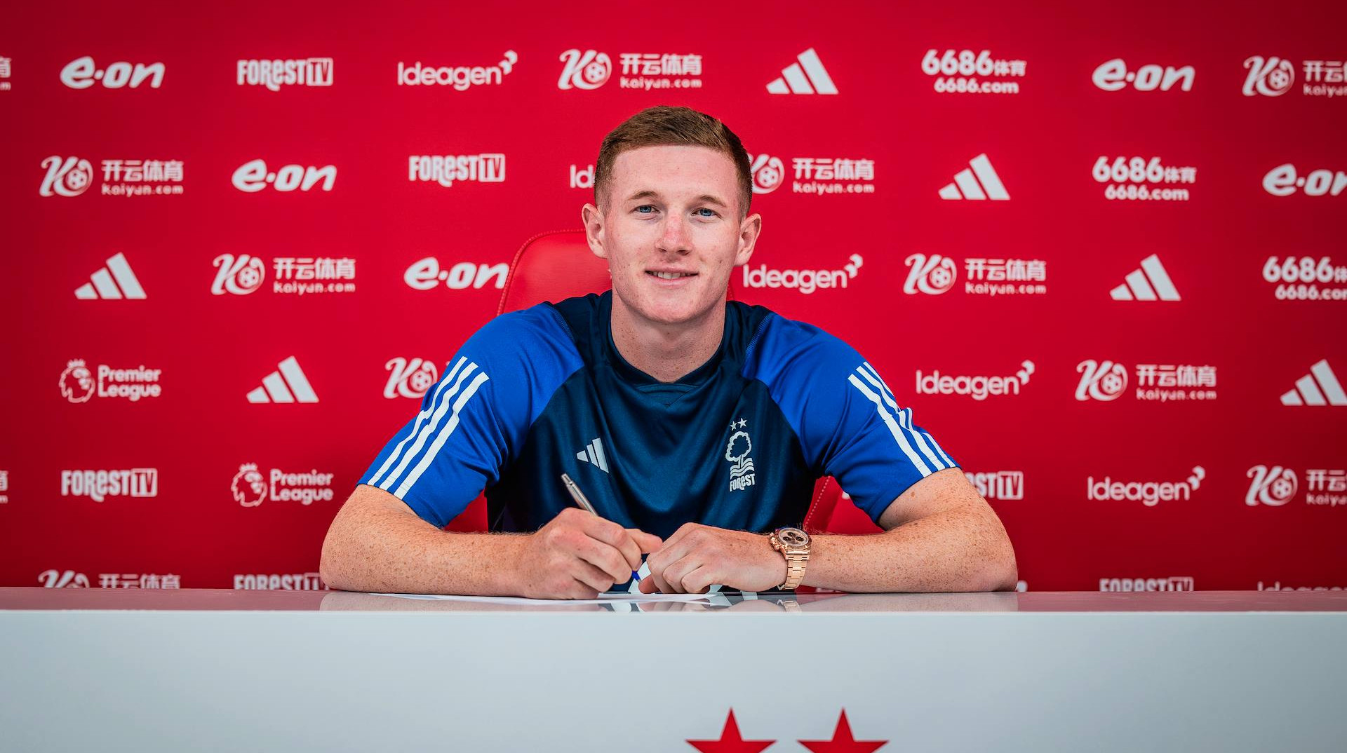 Манчестер Сити может выложить 75 млн фунтов за хавбека Ноттингема